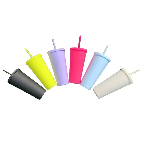 Black Tumbler with Straw - Picture 2 of 2